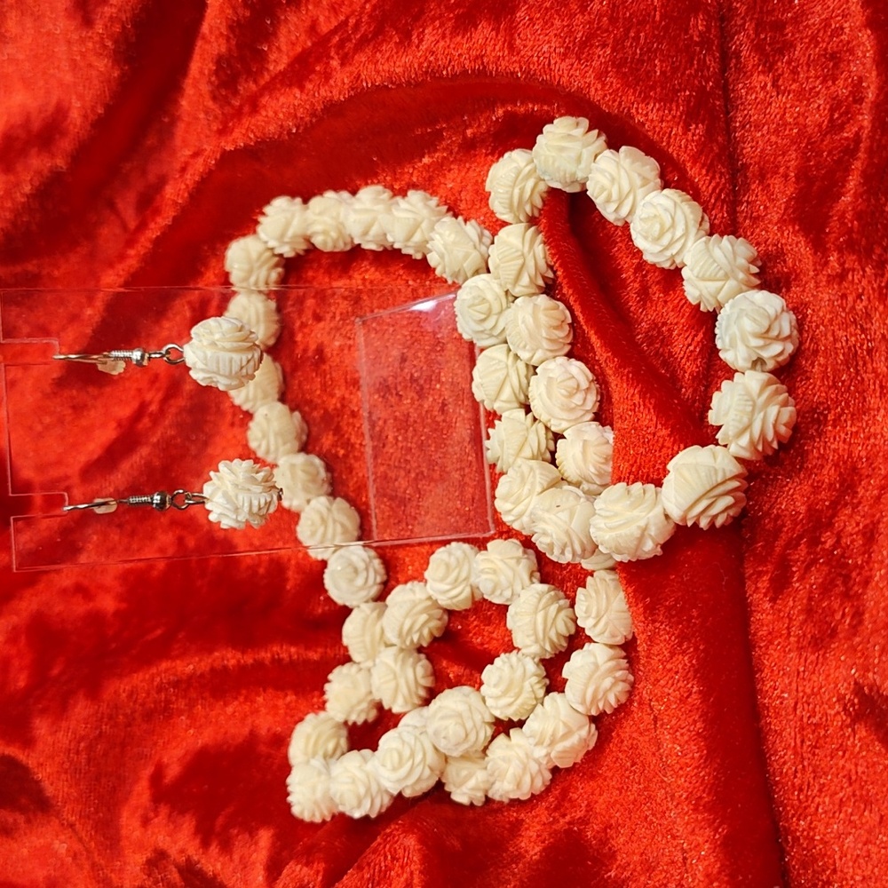 Vintage Carved Bone Rose Necklace Set